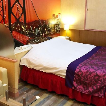 Restay Madonna Part2 (Adults Only) Miyota Luaran gambar