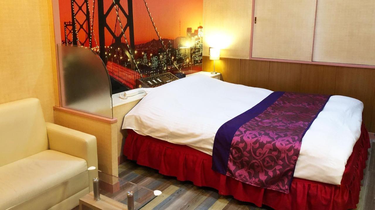Restay Madonna Part2 (Adults Only) Miyota Luaran gambar