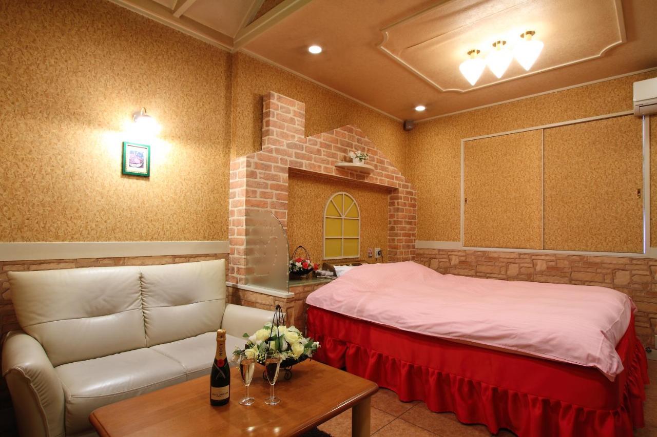 Restay Madonna Part2 (Adults Only) Miyota Luaran gambar